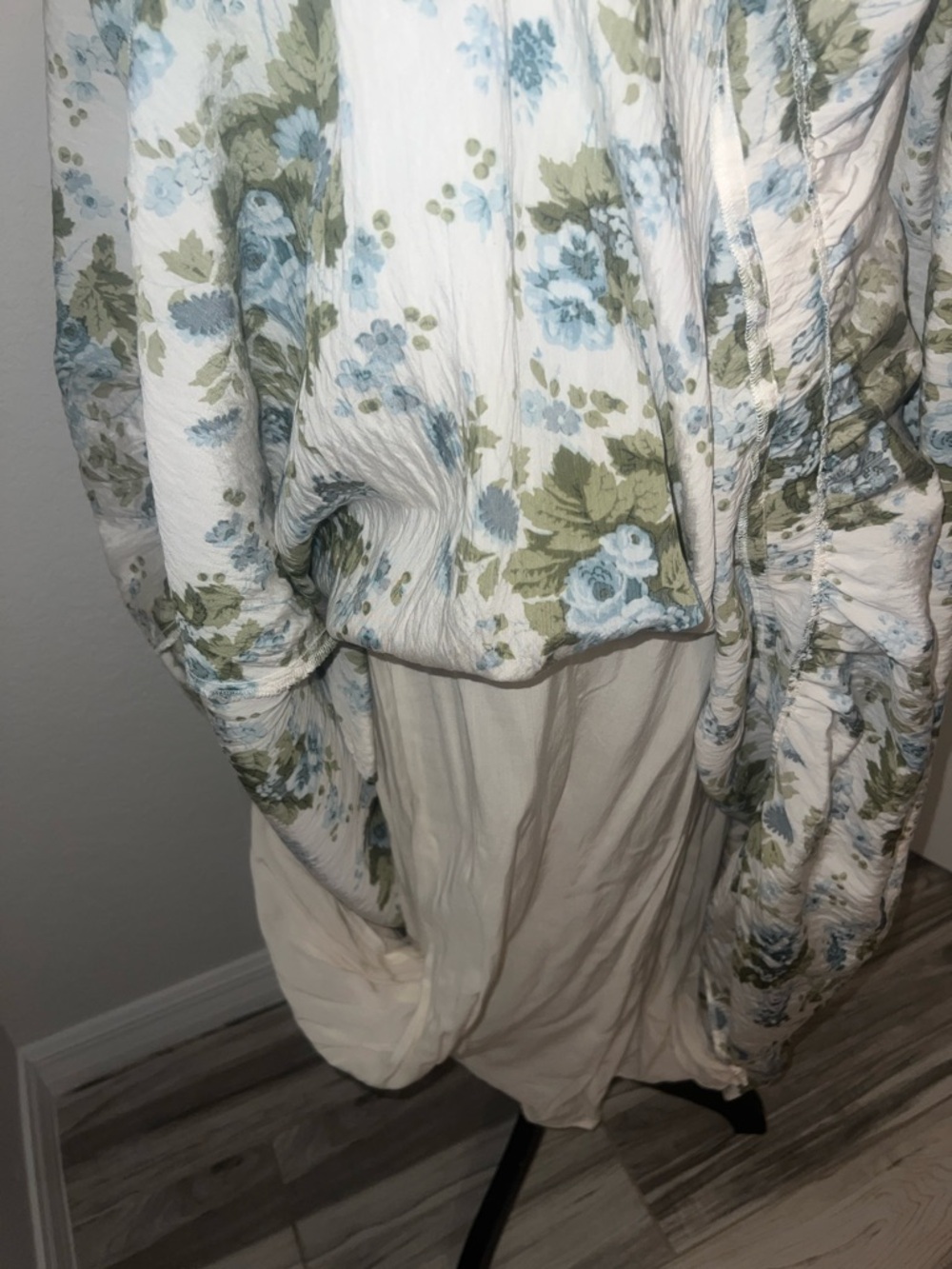 Anthropologie Cream Maxi Dress with Blue and Olive Floral Print - Picture 7 of 8